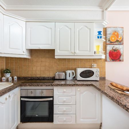 10E Country Club Accommodation Pool! Арона Екстериор снимка